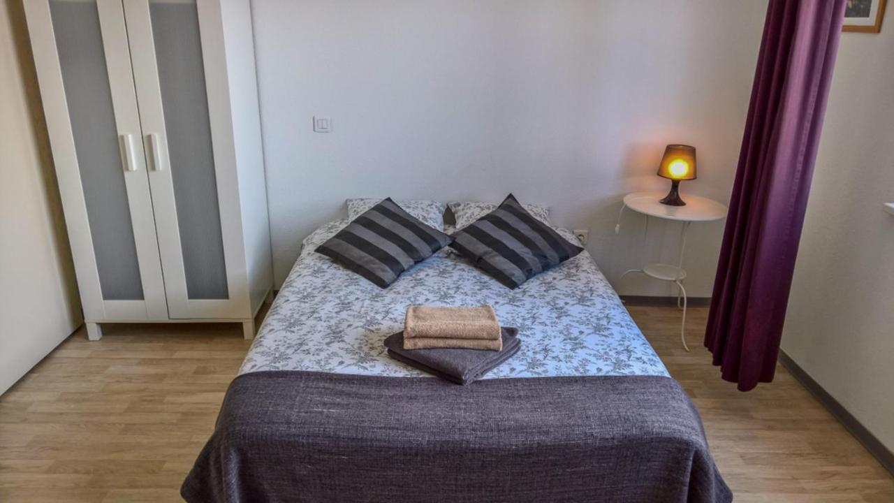 Premium Double Room with Extra Bed (2 Adults + 2 Children),1685057054:JPEG